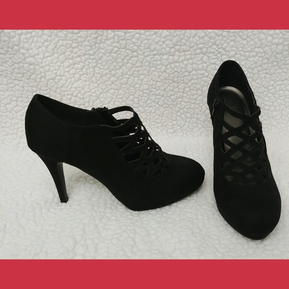 Impo Shoes - Impo black suede side zipper cut outbooties Sz 7